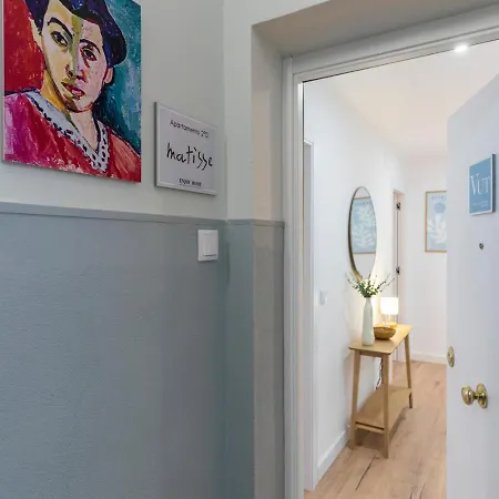 Matisse, Totalmente Reformado Y Modernista Apartamento