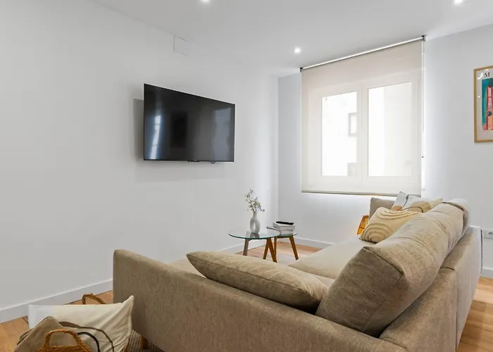 Matisse, Totalmente Reformado Y Modernista Apartament