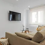 Matisse, Totalmente Reformado Y Modernista Apartamento